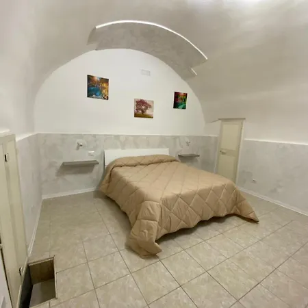Room416 فندق مبيت وإفطار Monte SantʼAngelo